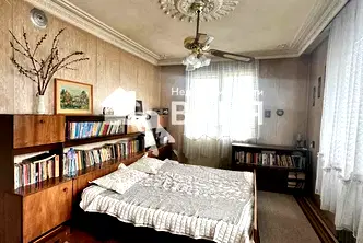 Етаж от къща в Пловдив, Карлово