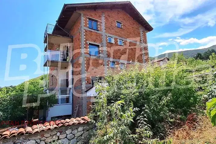 Floor of House in Oblast Plovdiv, Kuklen