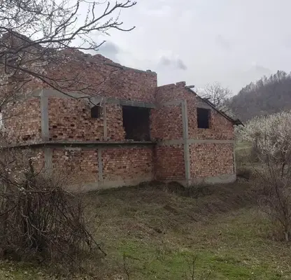 Снимка 5 — Къща в Ловеч, с. Голям извор