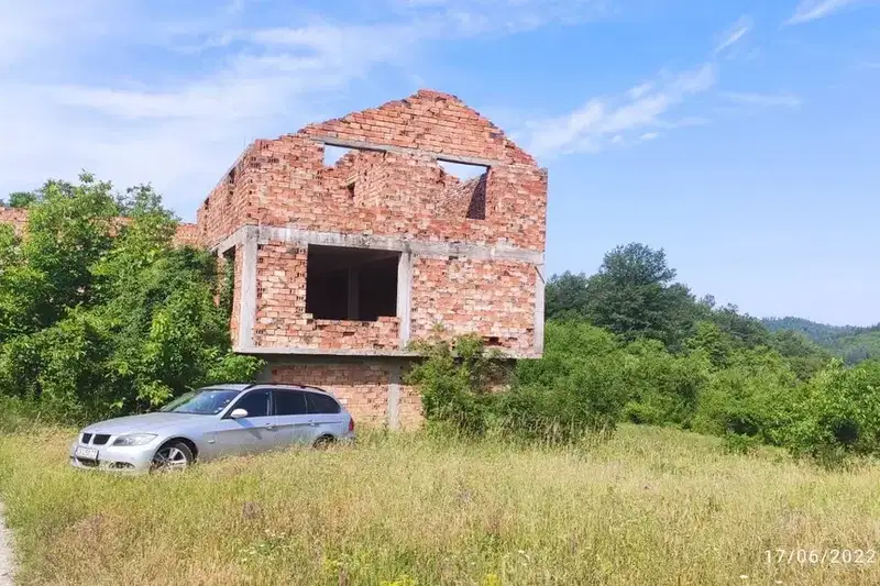 Къща в Ловеч, с. Голям извор