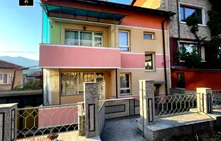 Къща в Пазарджик, Велин