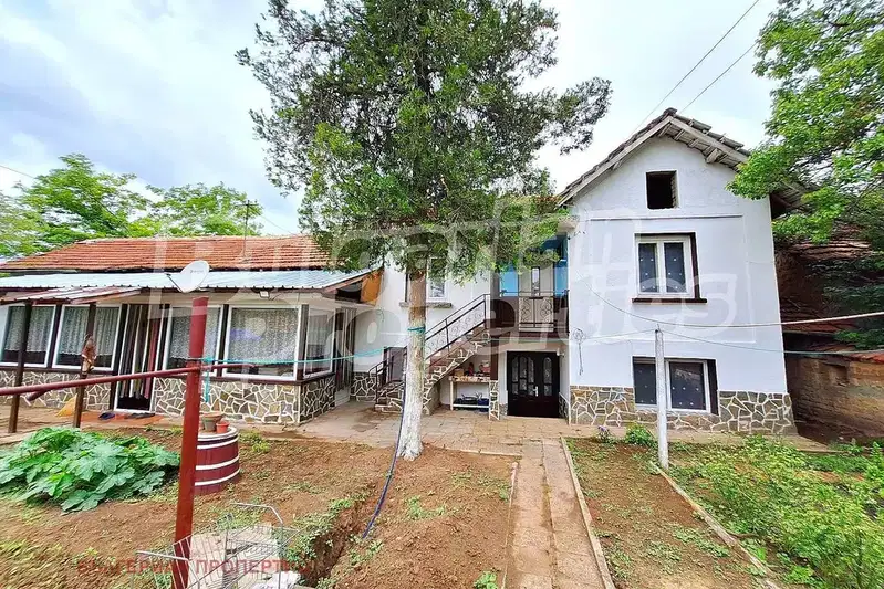 House in Oblast Pleven, Gradishte