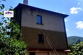 Къща в София, с. Луково