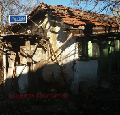 Photo 2 — House in Veliko Tyrnovo, Debelec
