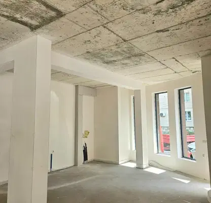 Снимка 3 — Магазин в Русе, Център