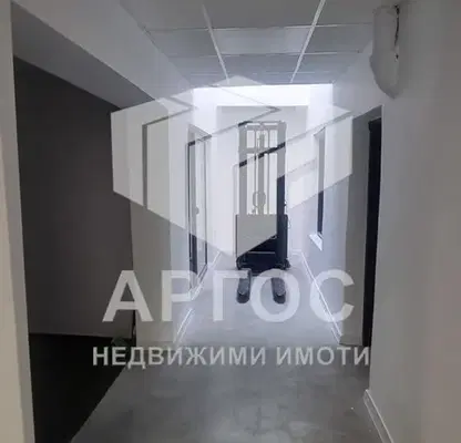 Снимка 5 — Магазин във Варна, ЖП Гара