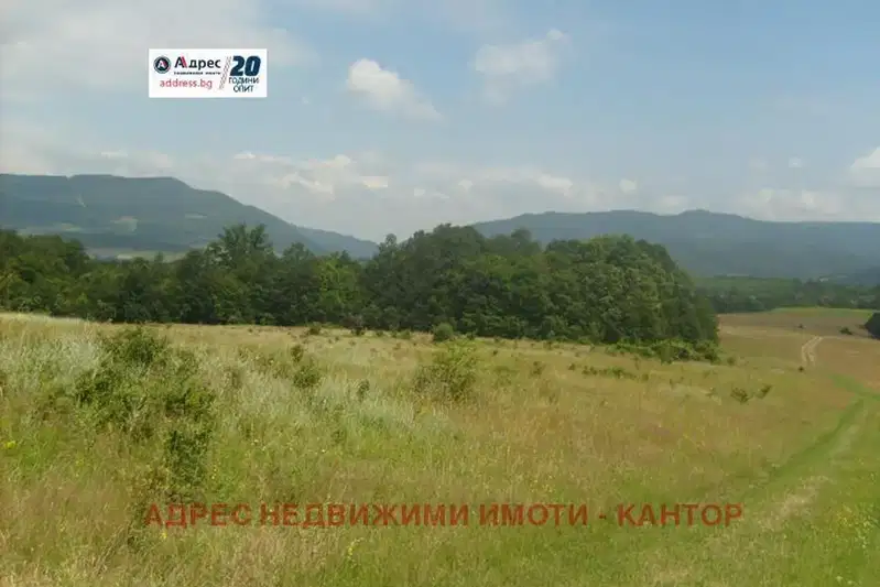 Земеделски имот във Велико Търново, Елена