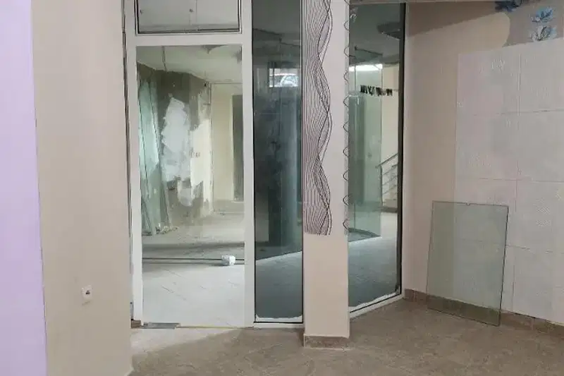 Офис в Русе, Център