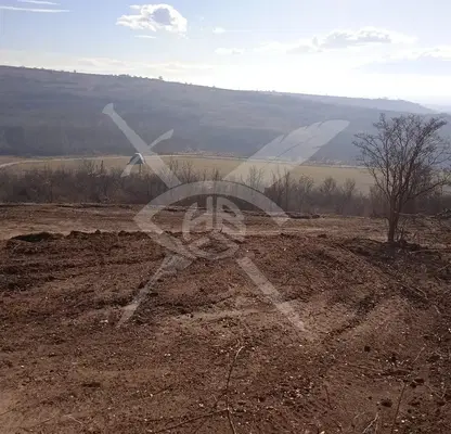 Photo 2 — Plot in Novi Iskyr