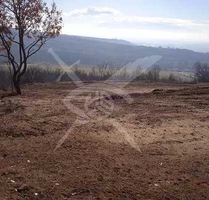 Photo 3 — Plot in Novi Iskyr