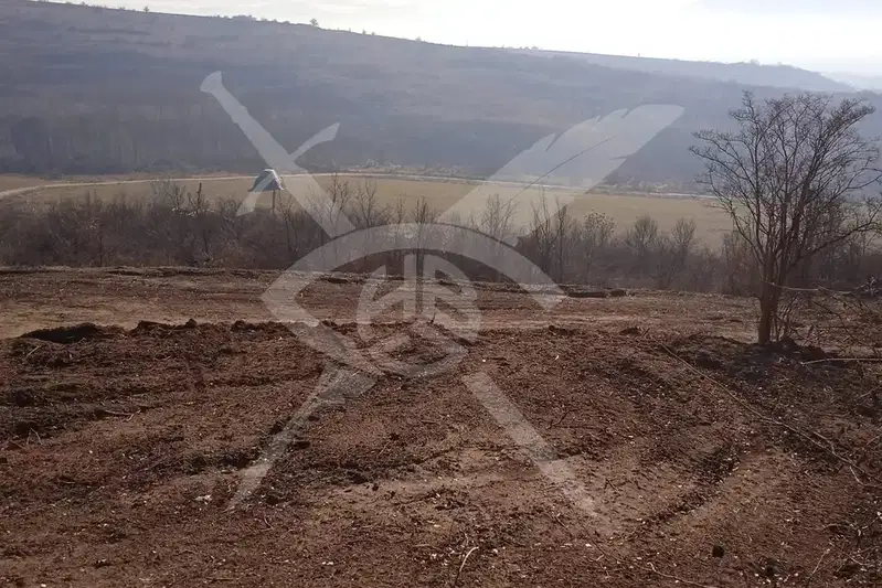Парцел в Нови Искър