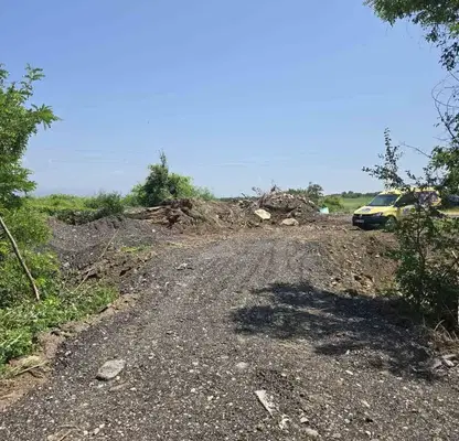 Photo 5 — Plot in Lozen