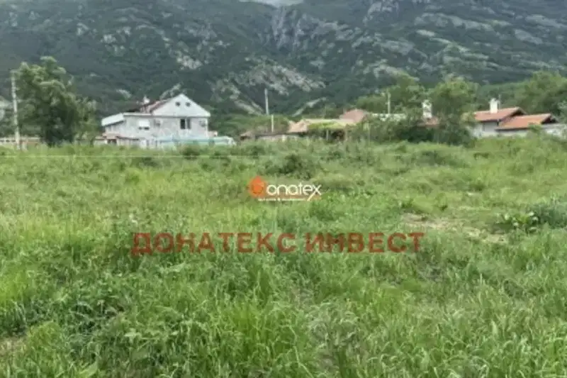 Парцел в Пловдив, Карлово