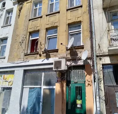 Снимка 3 — Промишлена сграда в София, Център