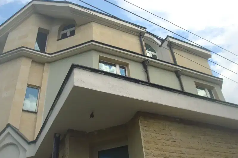Industrial Building in Sofiya, Lozenec