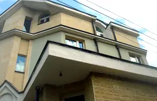 Промишлена сграда в София, Лозенец