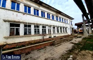 Промишлена сграда в Русе, Промишлена зона - Изток
