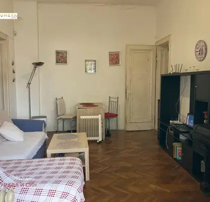 Снимка 5 — Тристаен апартамент във Варна, Център