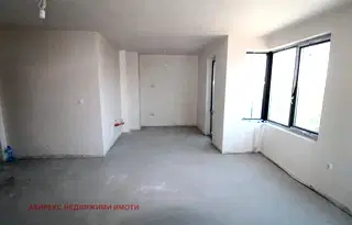 Тристаен апартамент в Пловдив, Кършияка