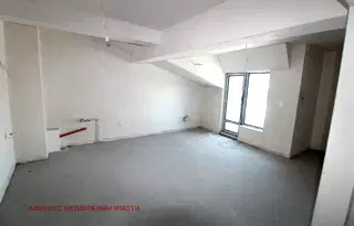 Тристаен апартамент в Пловдив, Кършияка