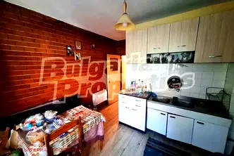 Тристаен апартамент в Благоев, Запад