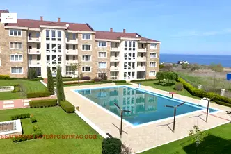 Тристаен апартамент в Бургас, Черноморец