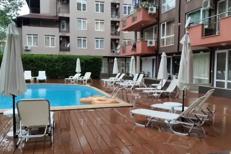 Тристаен апартамент в Бургас, к.к. Слънчев бряг