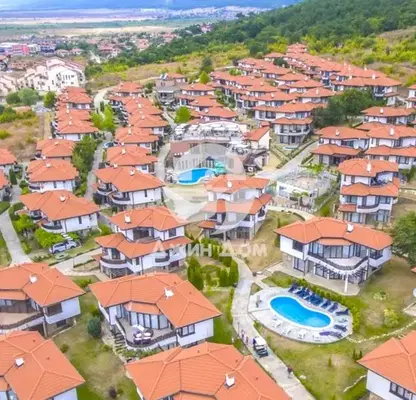 Снимка 3 — Тристаен апартамент в Бургас, с. Кошарица
