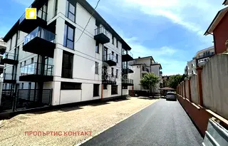 Тристаен апартамент в Бургас, с. Равда