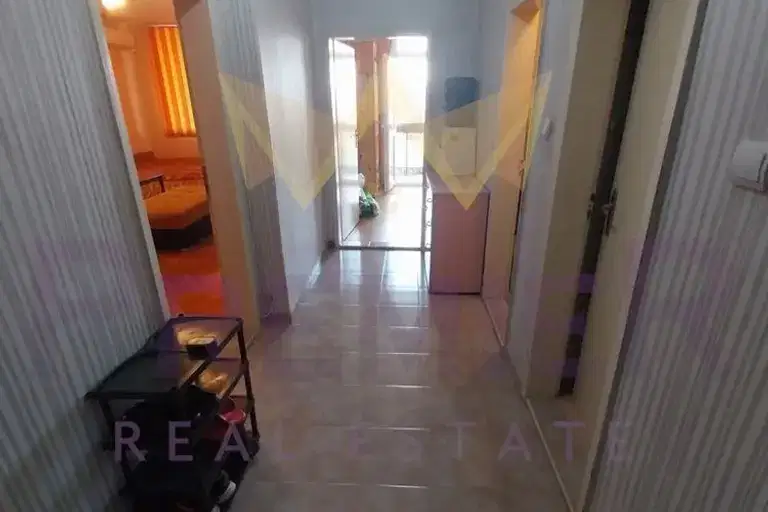 3-bedroom apartment in Oblast Varna, Devnya