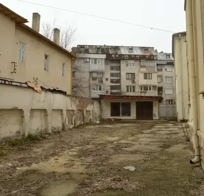 Снимка 5 — Къща в Русе, Център