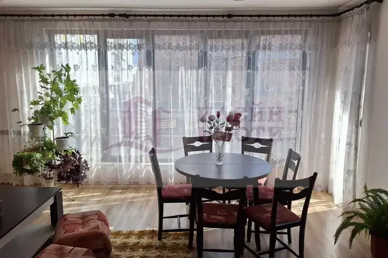 Двустаен апартамент в Русе, Център