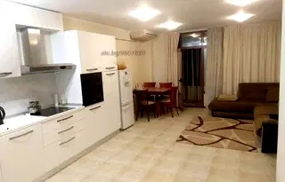 Двустаен апартамент в Бургас, Център