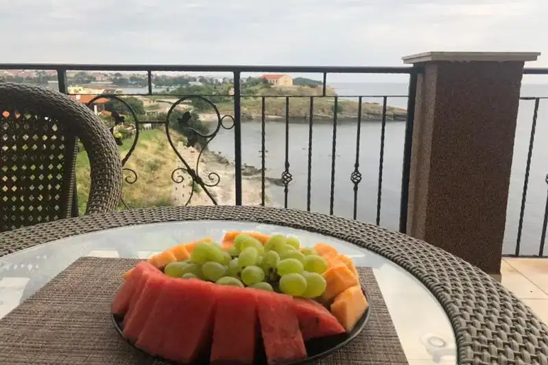Двустаен апартамент в Бургас, Царево