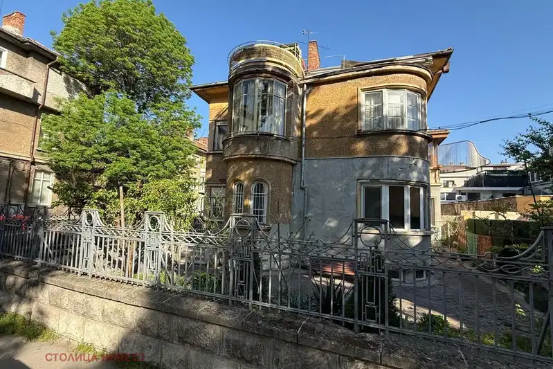 Етаж от къща в Русе, Център
