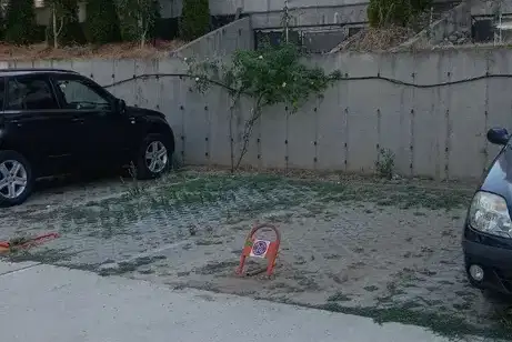 Garage/Parking in Kyrdjali, Vyzrojdenci