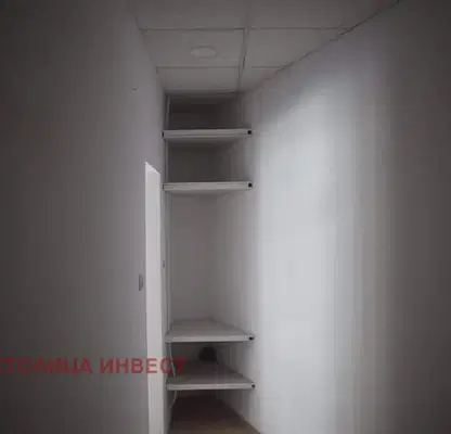 Снимка 3 — Магазин в Русе, Център