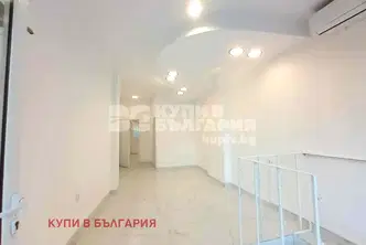 Магазин във Варна, Център