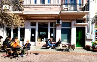 Магазин в Пазарджик, Идеален център
