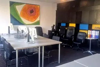 Офис във Варна, Център