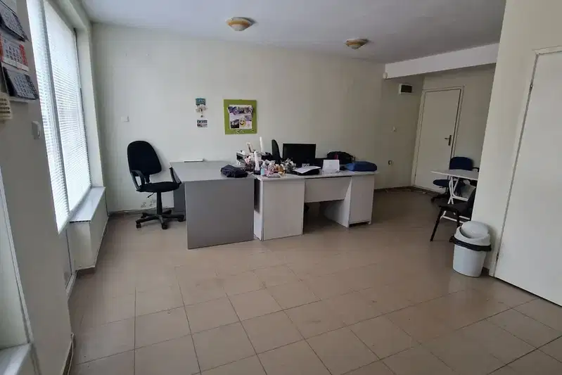 Office in Ruse, Centyr