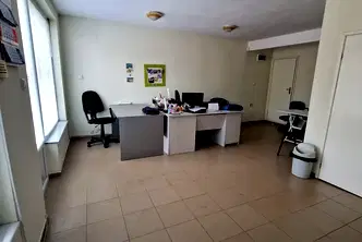 Офис в Русе, Център