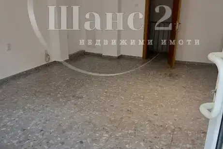 Офис във Варна, Зимно кино Тракия