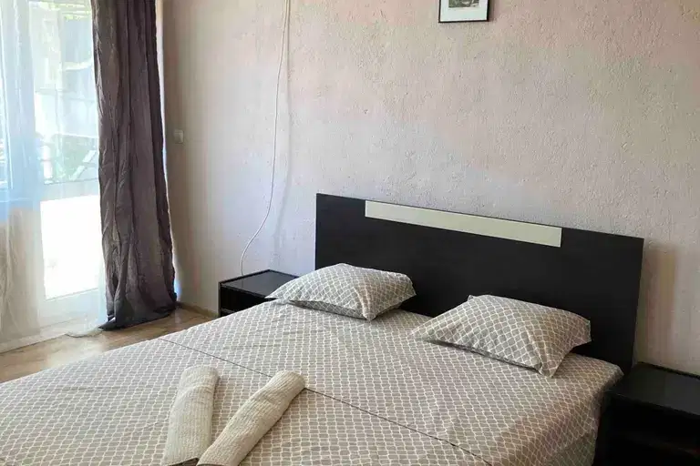 Стая в Бургас, Несебър