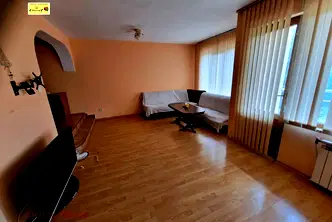 Тристаен апартамент в Кюстендил, Център