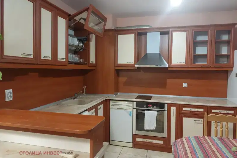 3-bedroom apartment in Ruse, Centyr