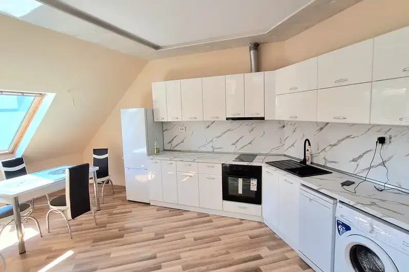 4-bedroom apartment in Ruse, Shirok Centyr