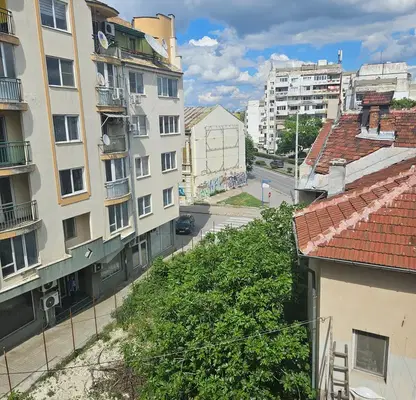 Снимка 3 — Двустаен апартамент в Русе, Център