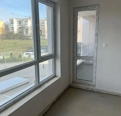 Снимка 3 — Двустаен апартамент в Пловдив, Тракия