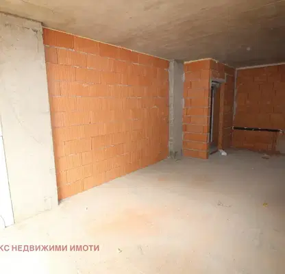 Снимка 4 — Двустаен апартамент в Пловдив, Тракия